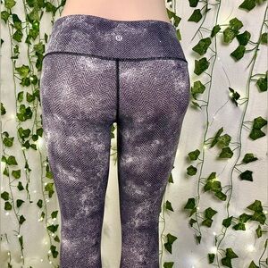 Lululemon Athletica Black and White Leggings